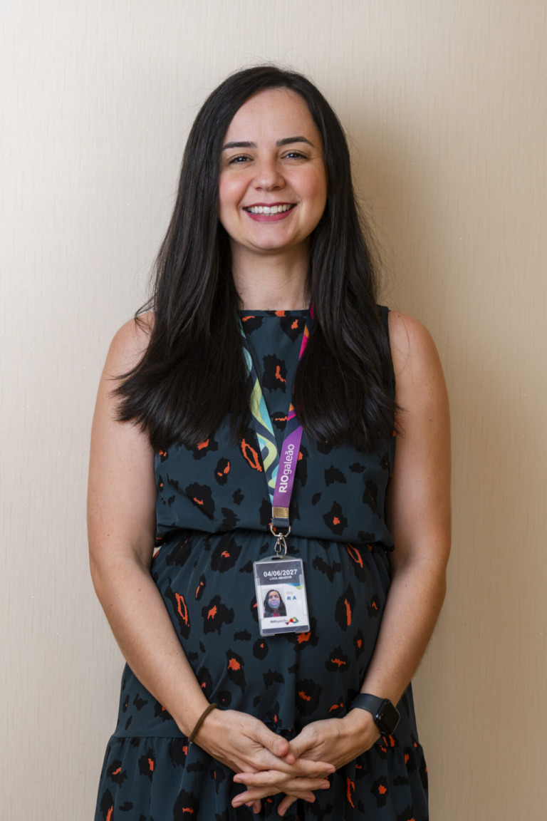 Livia Eneas Barbosa Amador